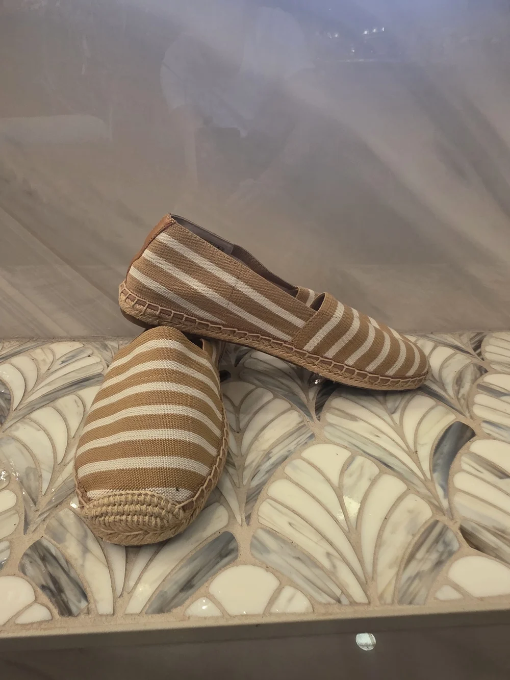 Vionic Striped Espadrille Slip-On Shoes in Tan and White Size 9